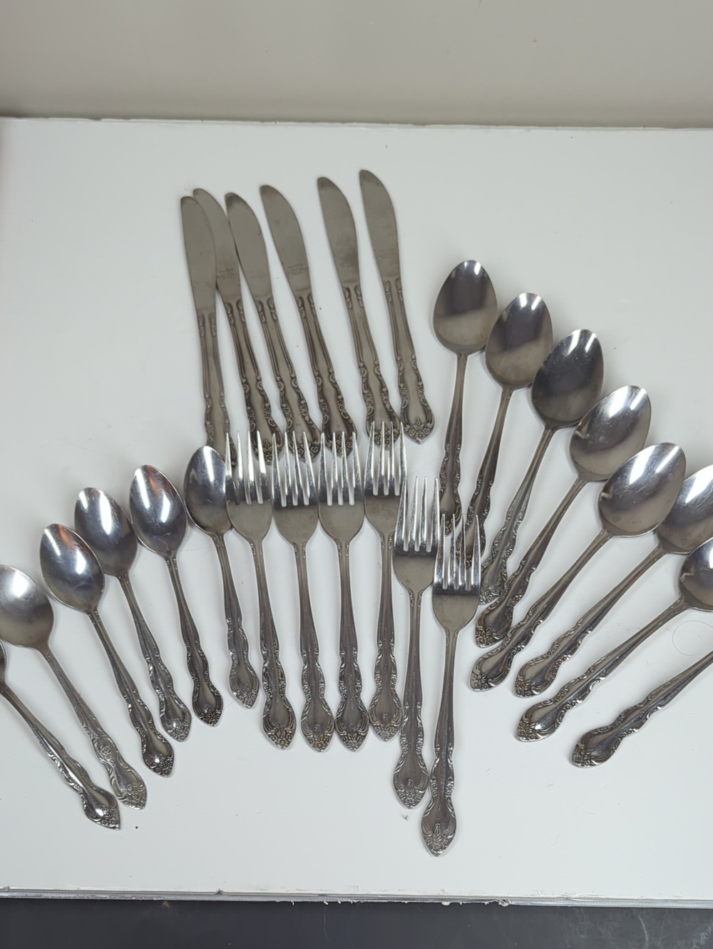 24 Piece Imperial International Fleurette Stainless Korea Fork Knife Spoon